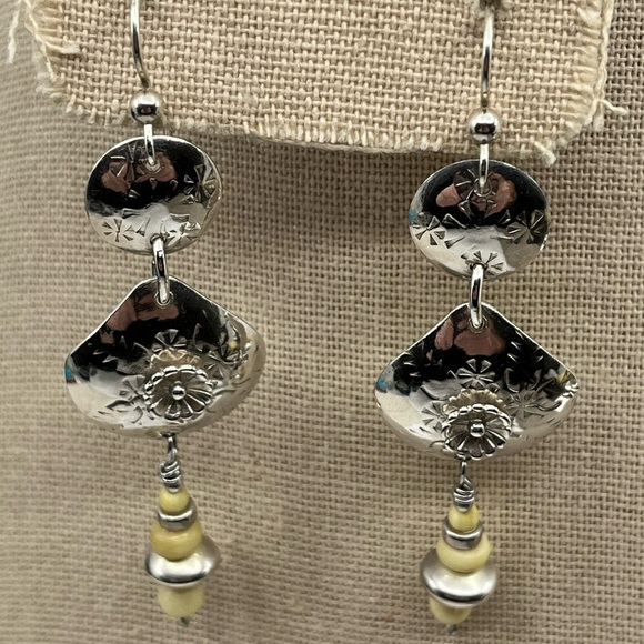 90's Vintage Sterling Silver Dangle Earrings with Floral Sunburst Design - Picture 5 of 15